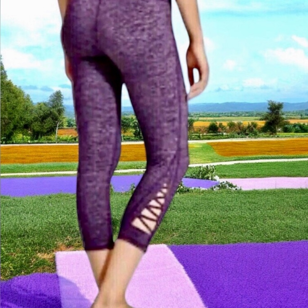 Athleta Leggings Crop Purple Print Lattice CutOuts MT medium tall